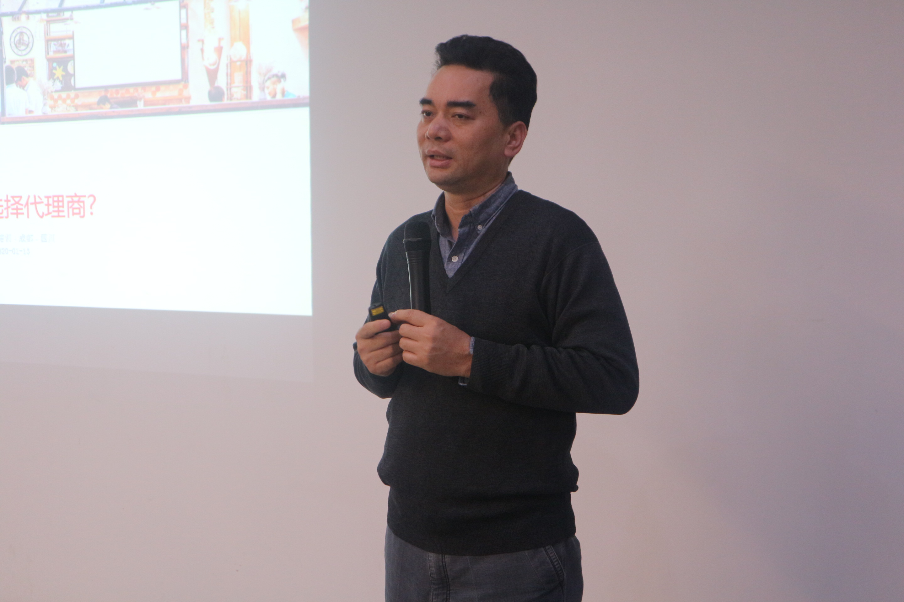 1587372915311887KPdc.jpg IMG_2342.JPG